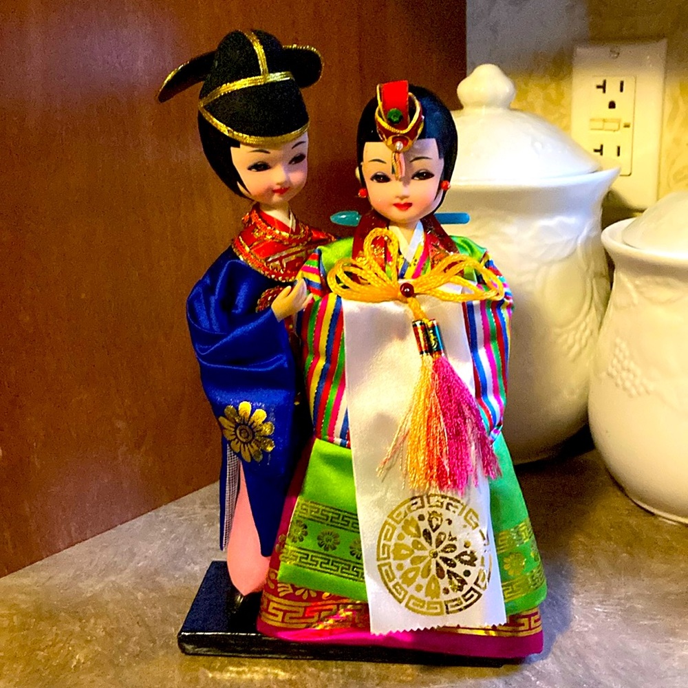 Vintage Korean dolls on Wedding Day